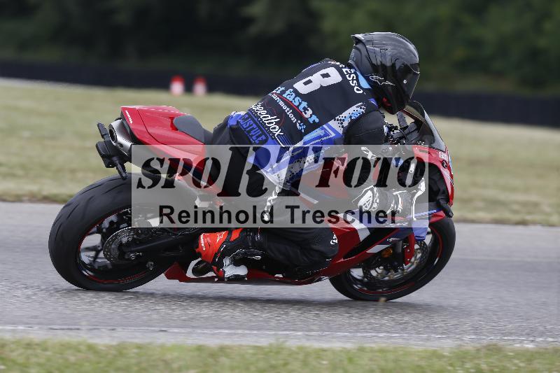 /30 23.06.2025 Get Faster Caremotion ADR/Rider Academy gruen/backside